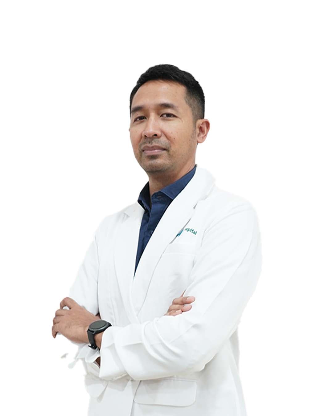 dr. Karibaldi Triastara, Sp.OT, Subsp.P.L.(K), FICS,AIFO-K - POLIKLINIK SUBSPESIALIS ORTHOPEDI HIP & KNEE Alia Hospital